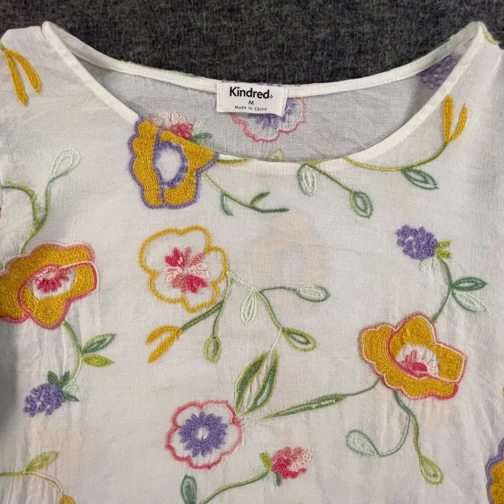Kindred Floral Embroidered Boho Blouse M White Sheer Peasant Top Resort Gauzy